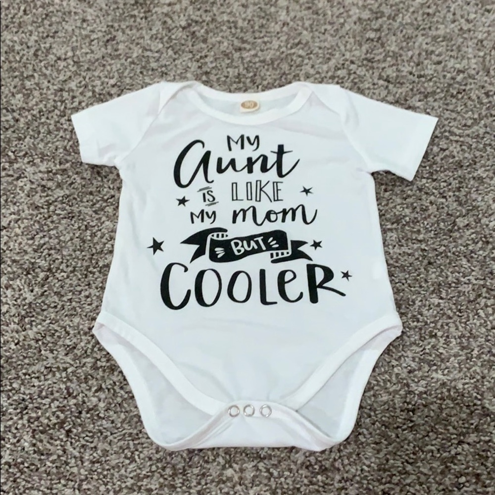 My Aunt Is Cool Baby Onesie 👍🏻